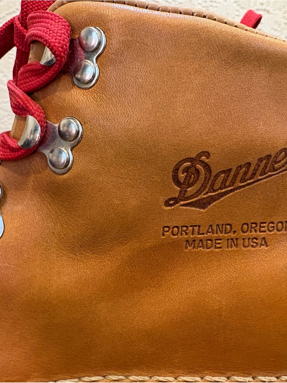 Collectors Danner Women’s Kicking boots featured in the movie Wild 8.5 - Picture 7 of 13